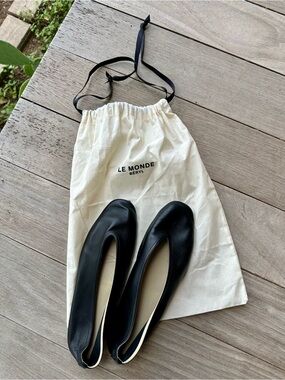 Le Monde Beryl Luna Slippers in Black, EU 40